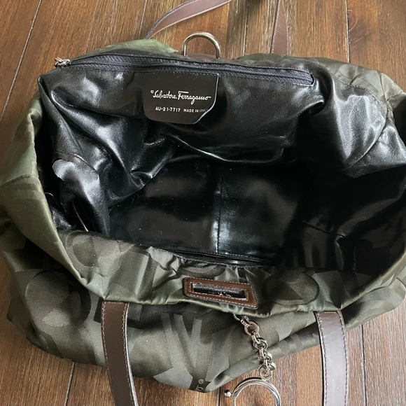 Salvatore Ferragamo logo tote bag - Picture 8 of 14